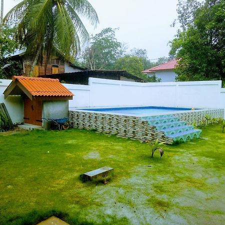 Villa Sri Tebengau Kuah Buitenkant foto